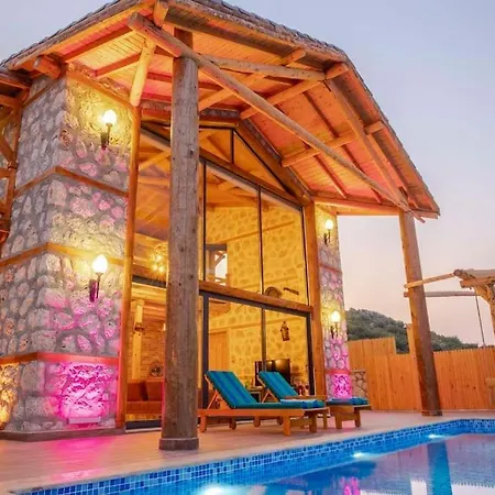 Luxury Honeymoon With Sea View