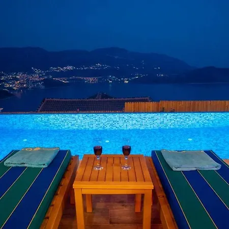 Luxury Honeymoon With Sea View Villa *