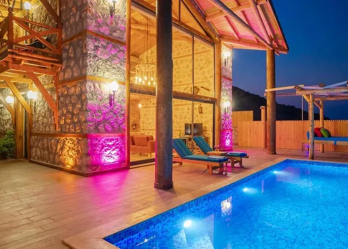 Luxury Honeymoon With Sea View Villa *