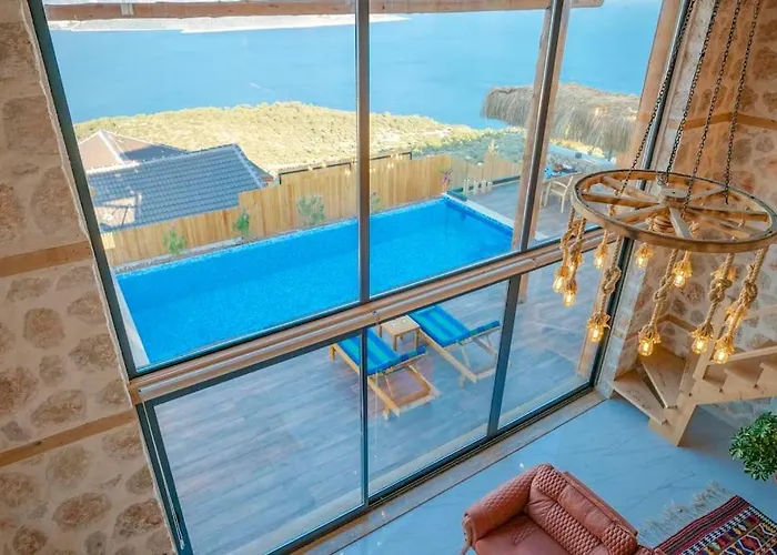 Luxury Honeymoon With Sea View Villa *