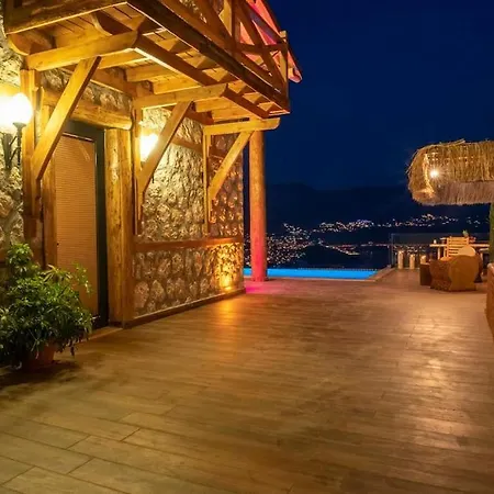 Luxury Honeymoon With Sea View Villa