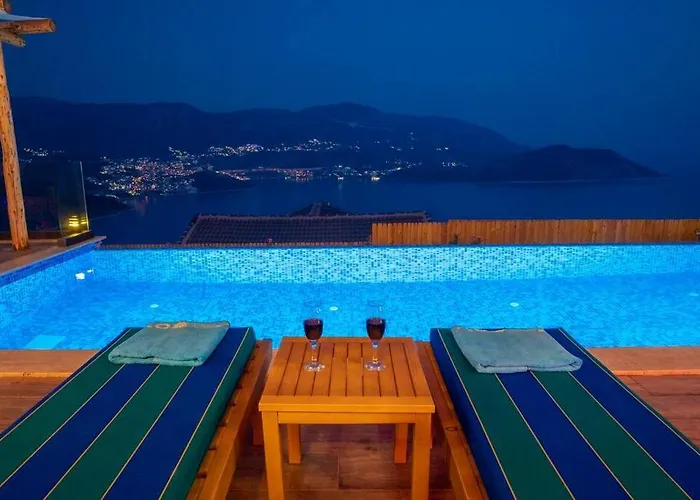 Luxury Honeymoon With Sea View Villa *