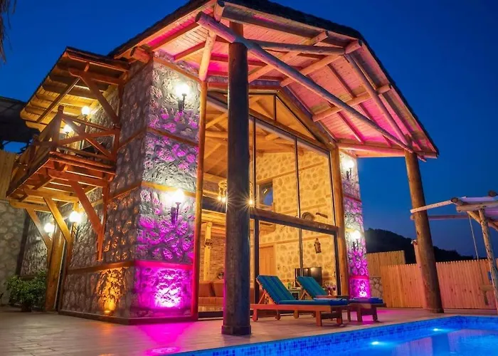 Luxury Honeymoon With Sea View Villa